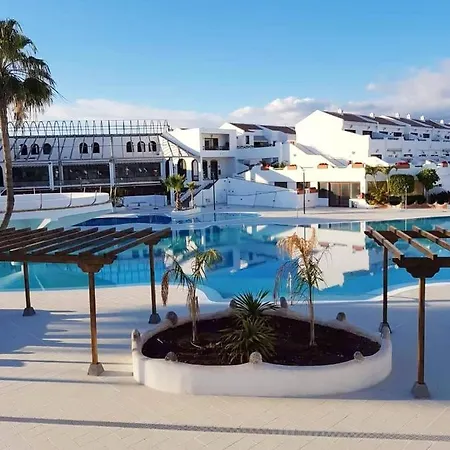 One Bedroom With Shared Pool Garden And Wifi At 1 Km Away From The Appartement